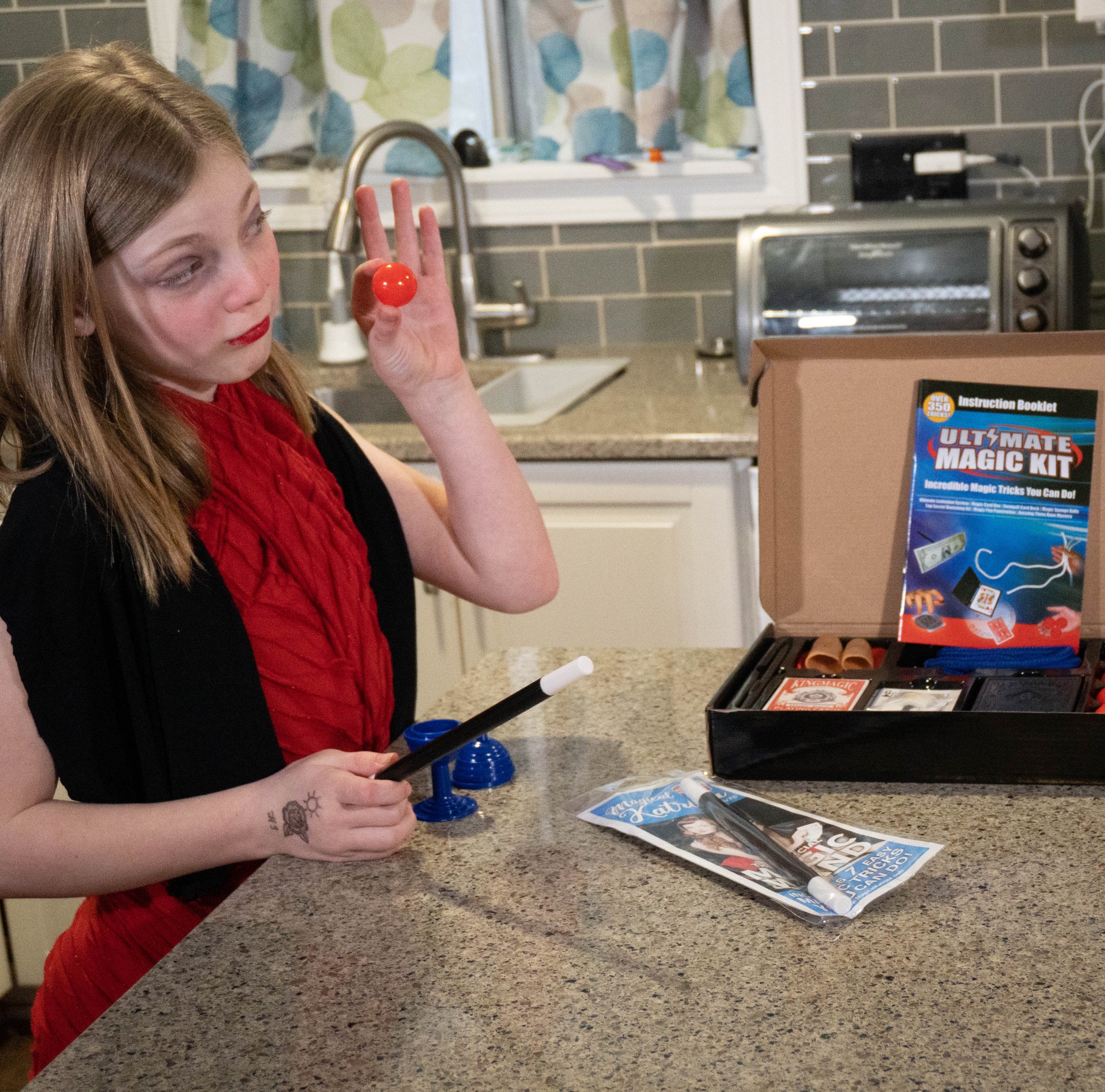 Advanced Magic Advanced Magic Kit for Girls and Boys Female Magician Magic Kit ...